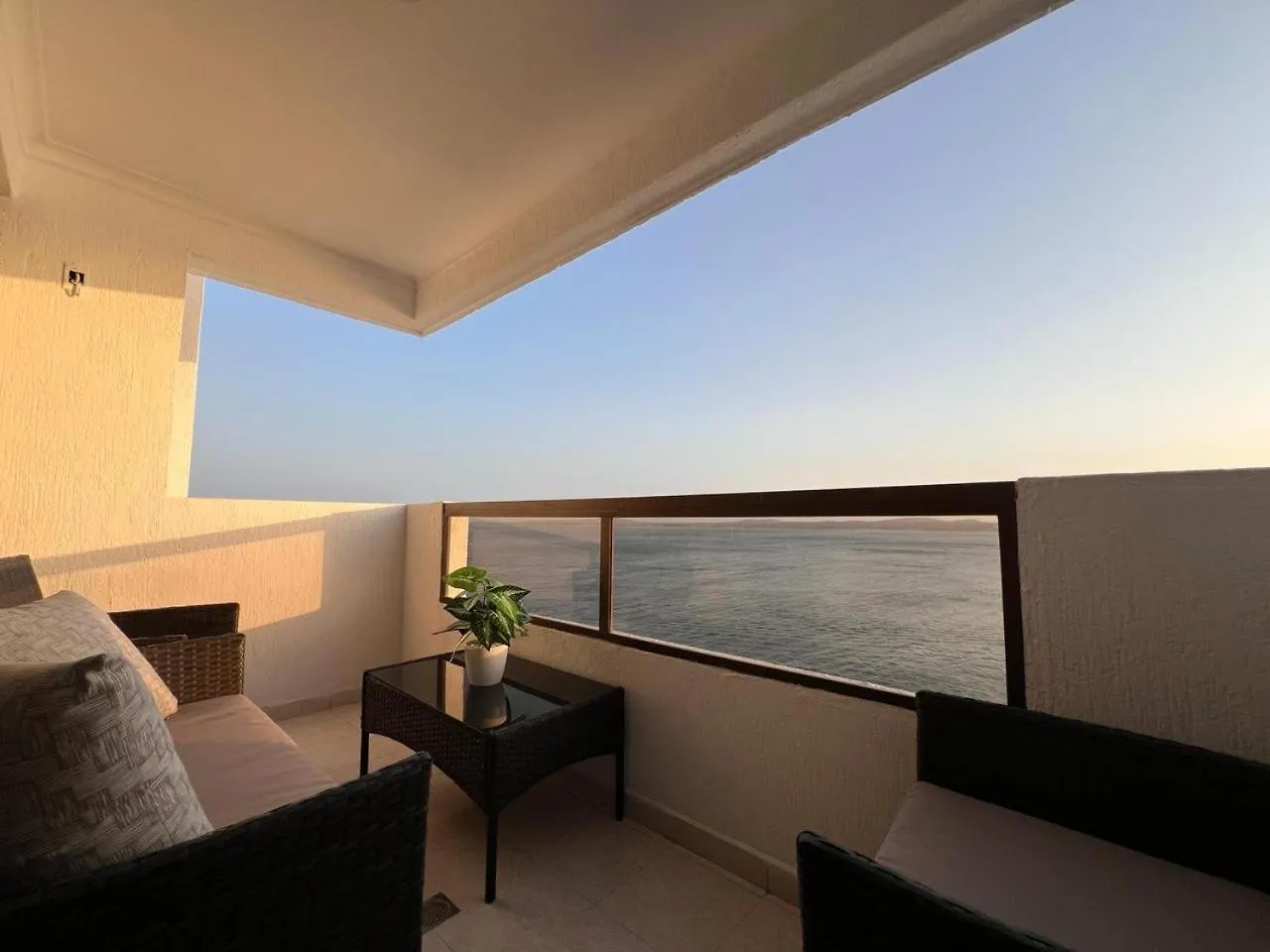 Apartamento Vista A El Mar En Cartagena, Laguito Apartment
